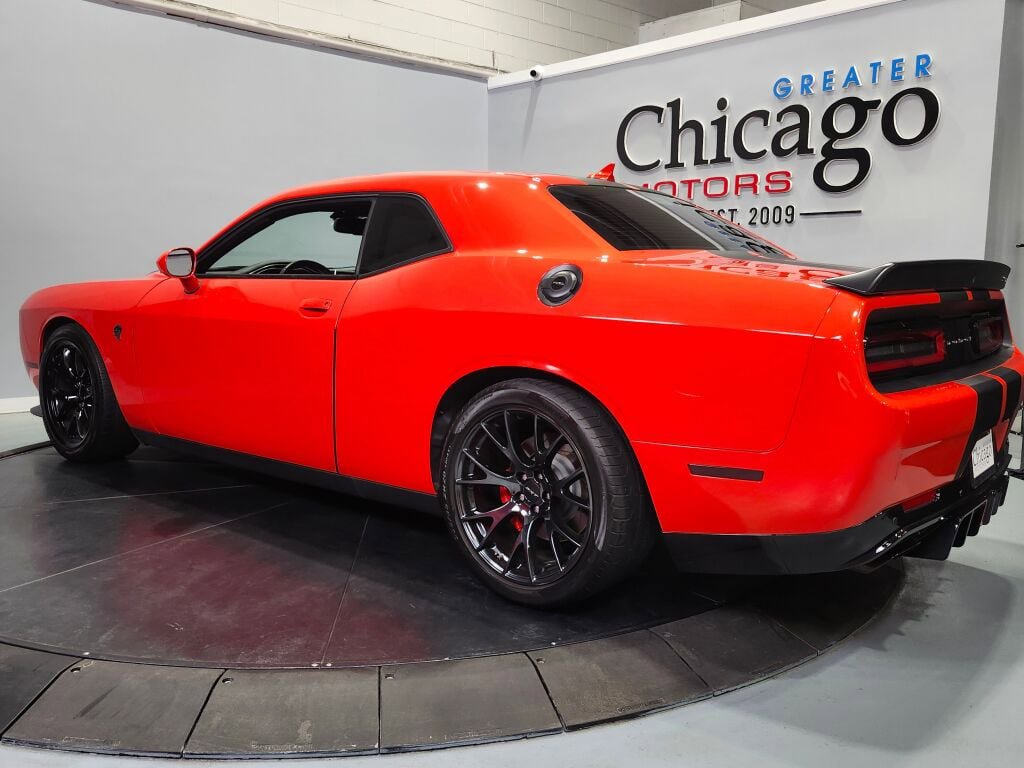 Used 2016 Dodge Challenger SRT Hellcat RWD image 11