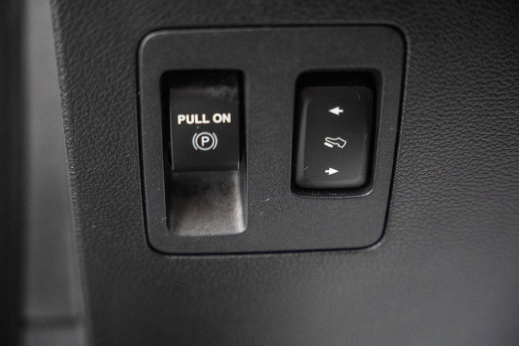 Used 2020 Ford F150 XLT w/ Equipment Group 302A Luxury AWD/4WD image 46