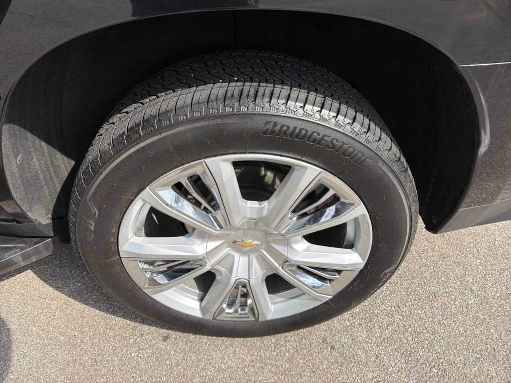 Used 2024 Chevrolet Tahoe LT AWD/4WD image 12