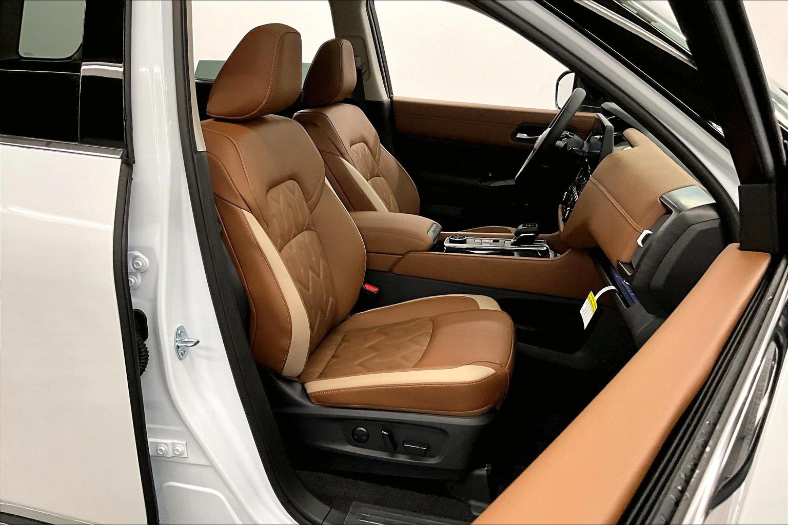 New 2026 Nissan Pathfinder Platinum AWD/4WD image 82