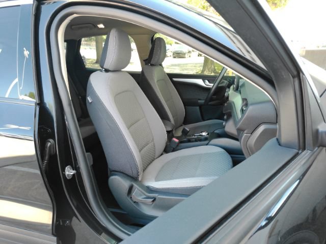 Used 2020 Ford Escape SE FWD image 16