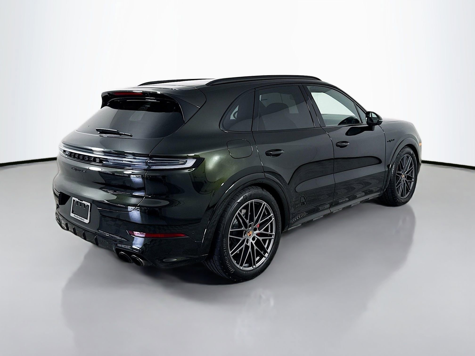 Certified 2026 Porsche Cayenne S AWD/4WD image 9