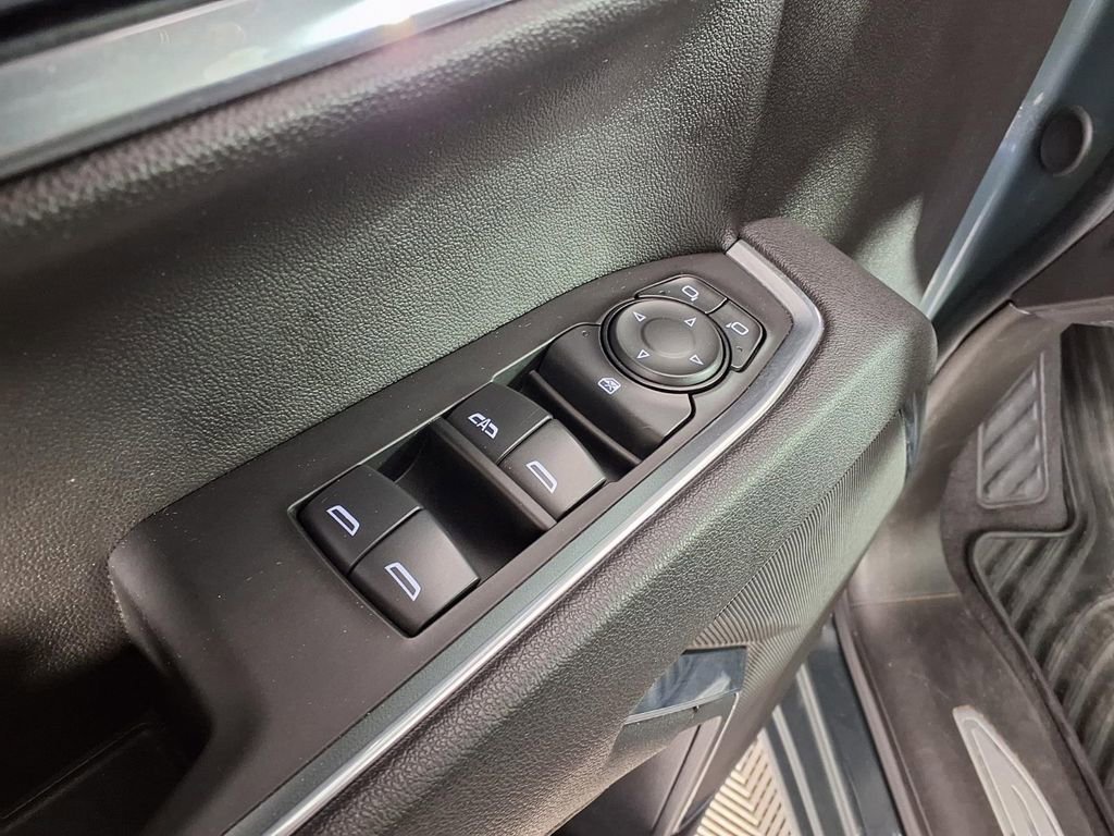 Used 2025 Chevrolet Silverado 1500 LT AWD/4WD image 25