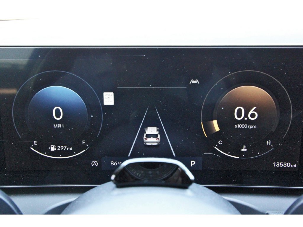 Used 2025 Hyundai Tucson SEL FWD image 16