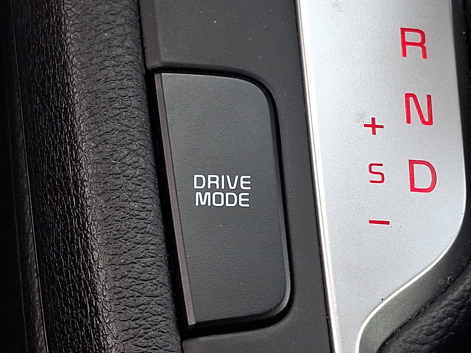 Certified 2023 Kia Forte LXS w/ LXS Technology Package image 23