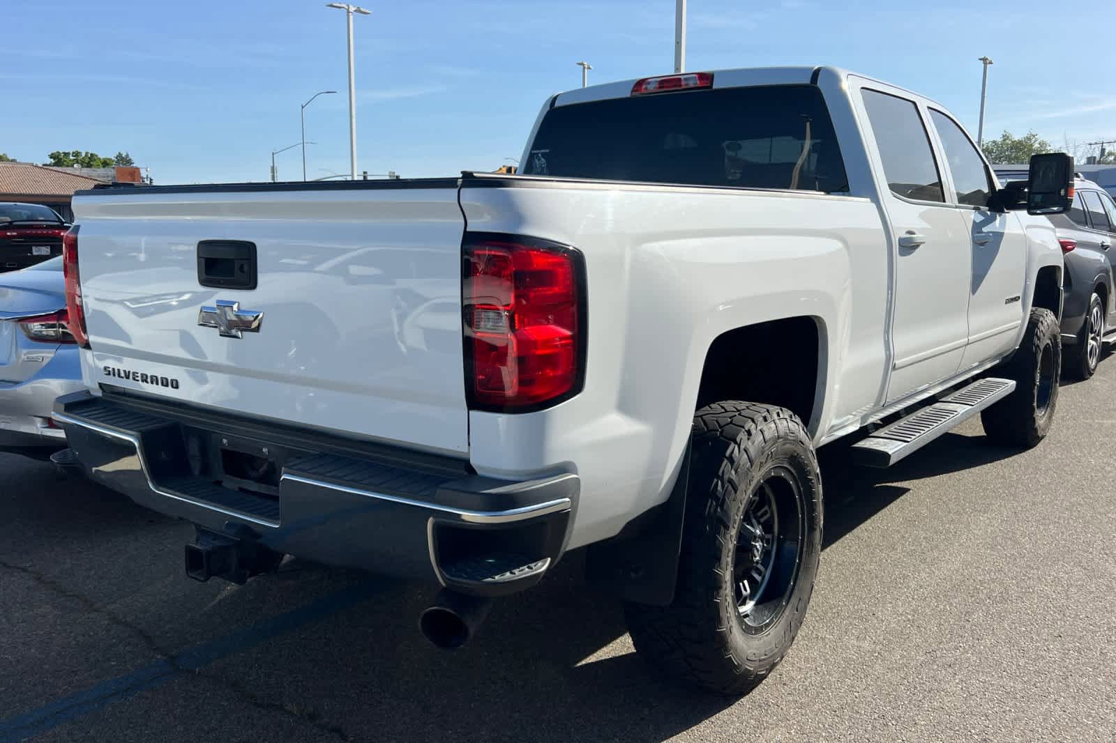 Used 2015 Chevrolet Silverado 2500 LT w/ LT Convenience Package RWD image 4