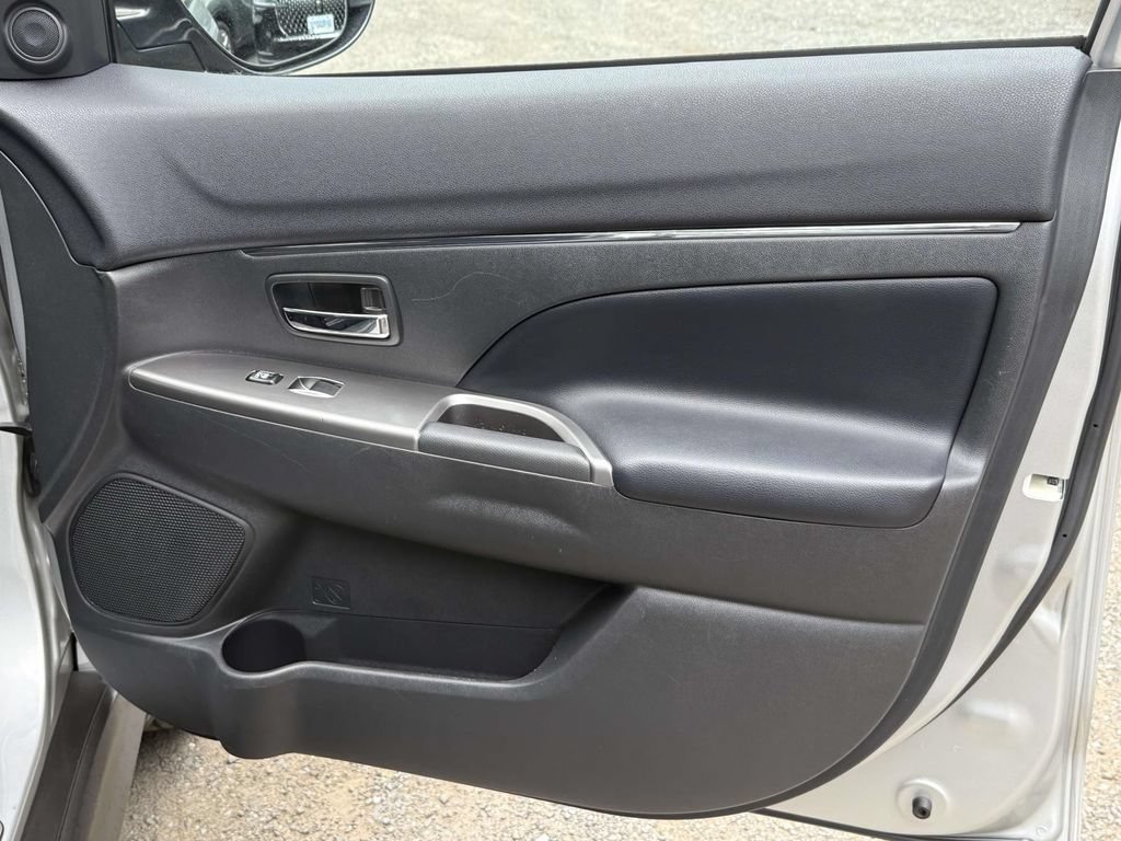 Used 2018 Mitsubishi Outlander Sport SEL FWD image 7