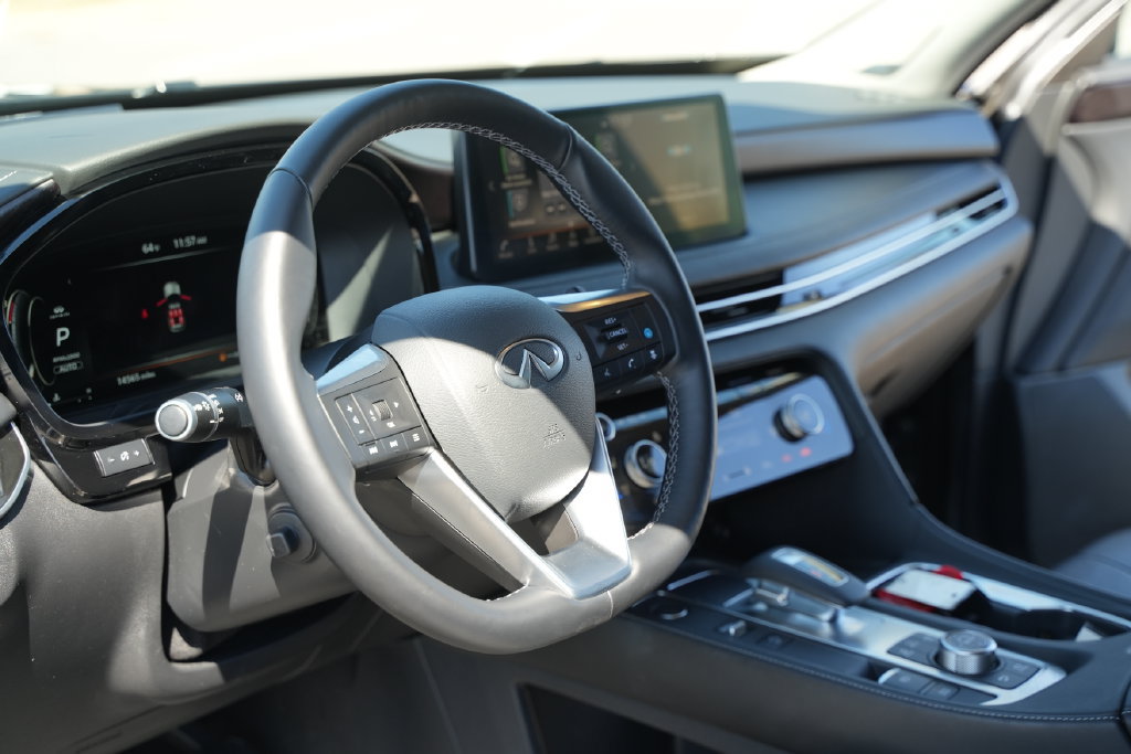 Used 2025 INFINITI QX60 Sensory AWD/4WD image 28