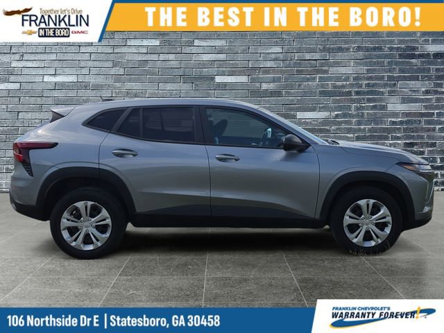 Used 2024 Chevrolet Trax LS w/ Driver Confidence Package image 6