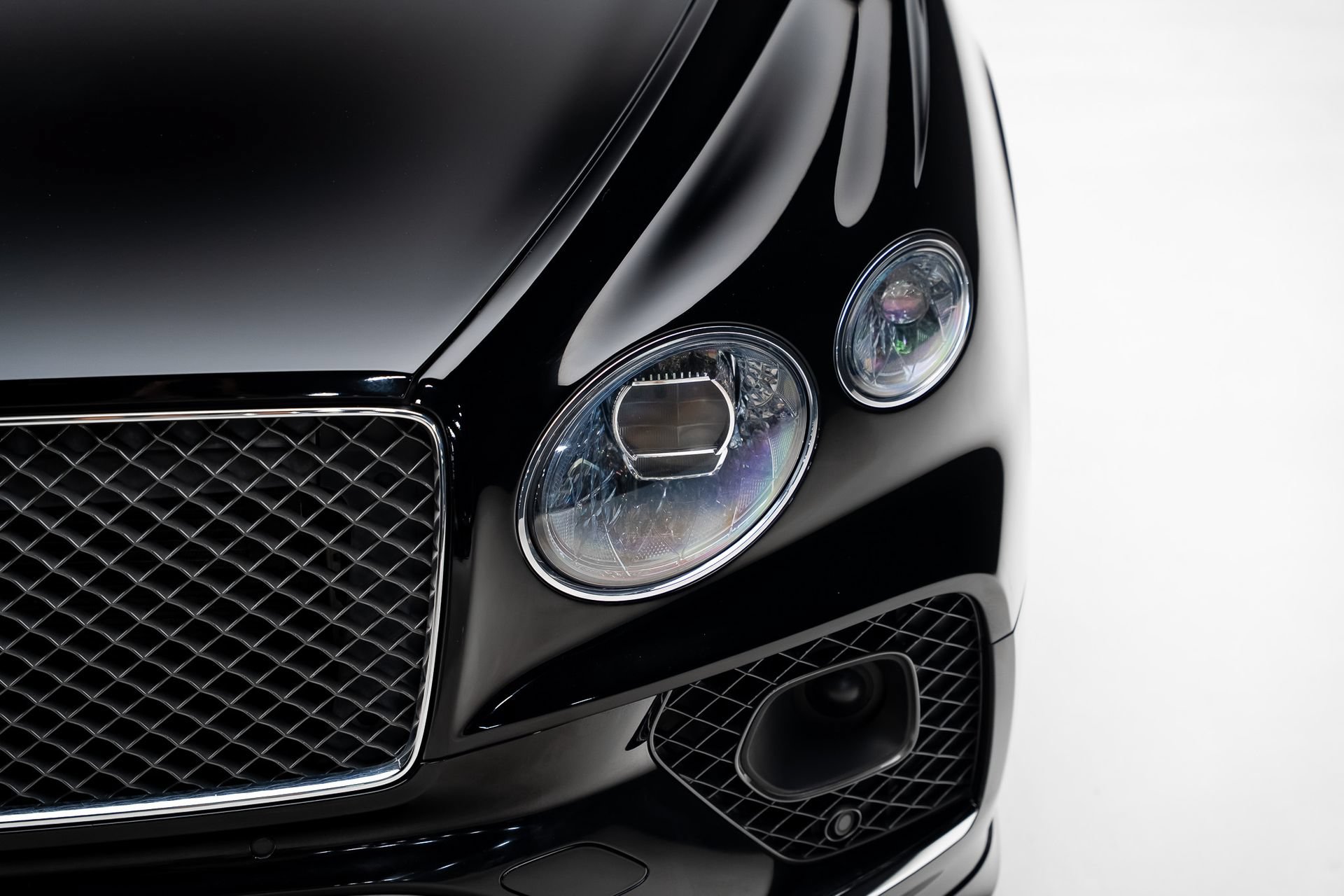 Used 2022 Bentley Bentayga Speed AWD/4WD image 11