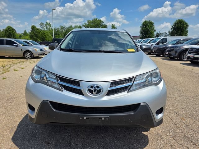 Used 2014 Toyota RAV4 LE AWD/4WD image 3
