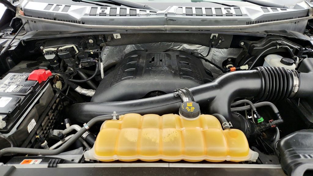 Used 2015 Ford F150 Lariat w/ Equipment Group 502A Luxury image 28