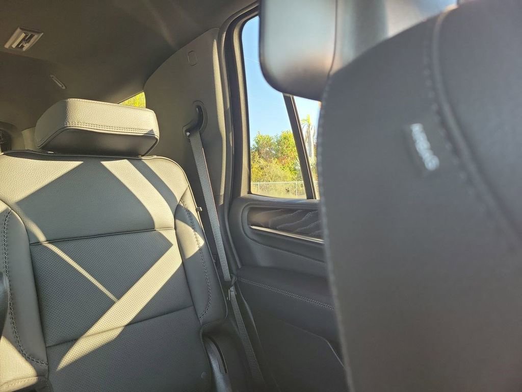 Used 2023 GMC Yukon Denali w/ LPO, Floor Liner Package image 6