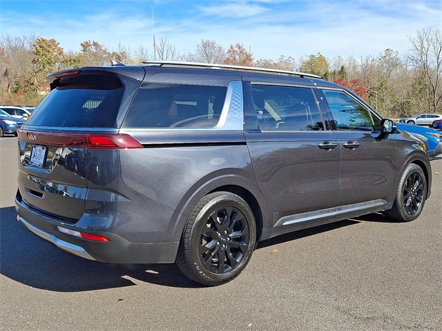 Used 2024 Kia Carnival SX Prestige image 6