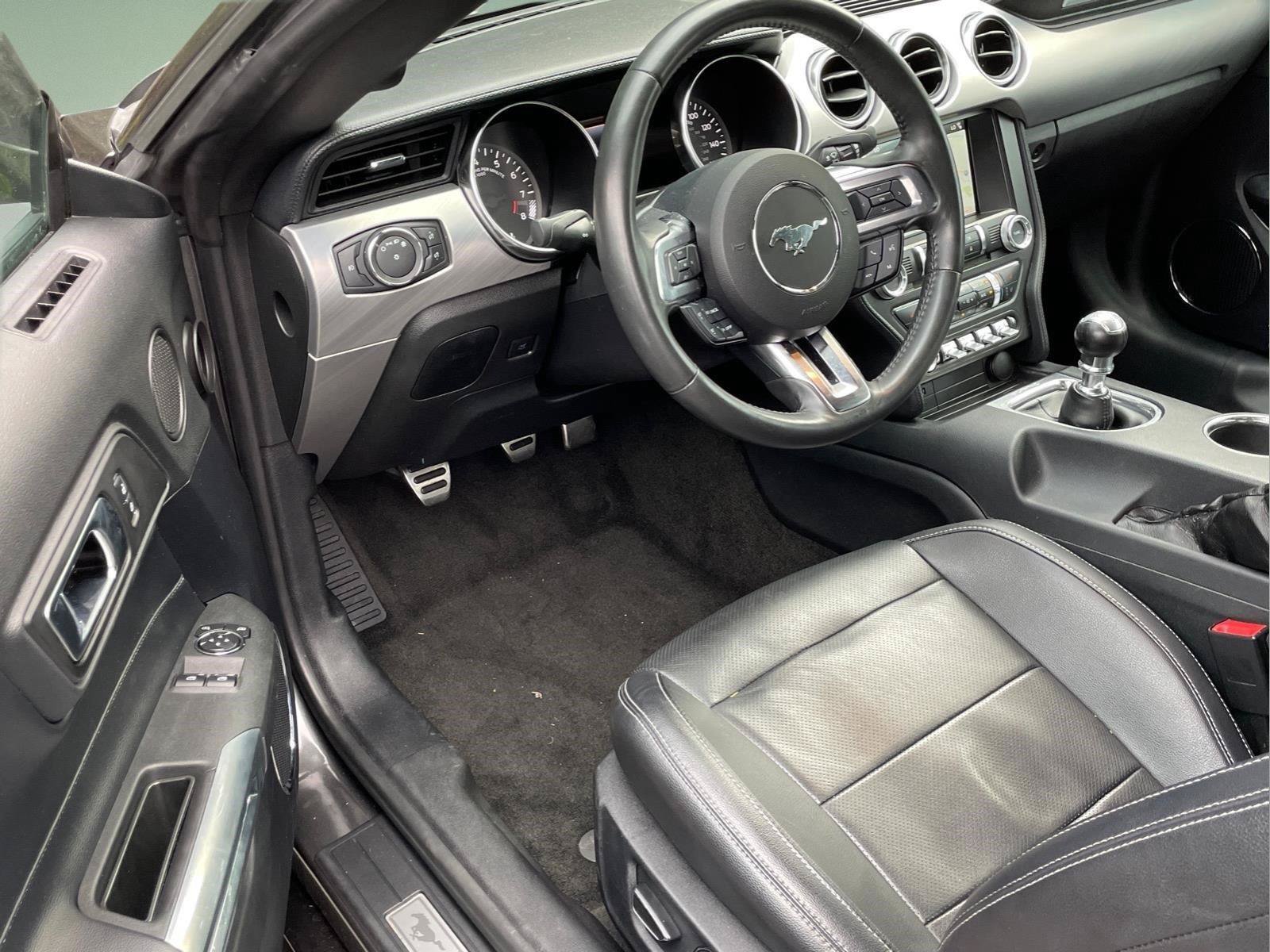 Used 2018 Ford Mustang GT Premium RWD image 13