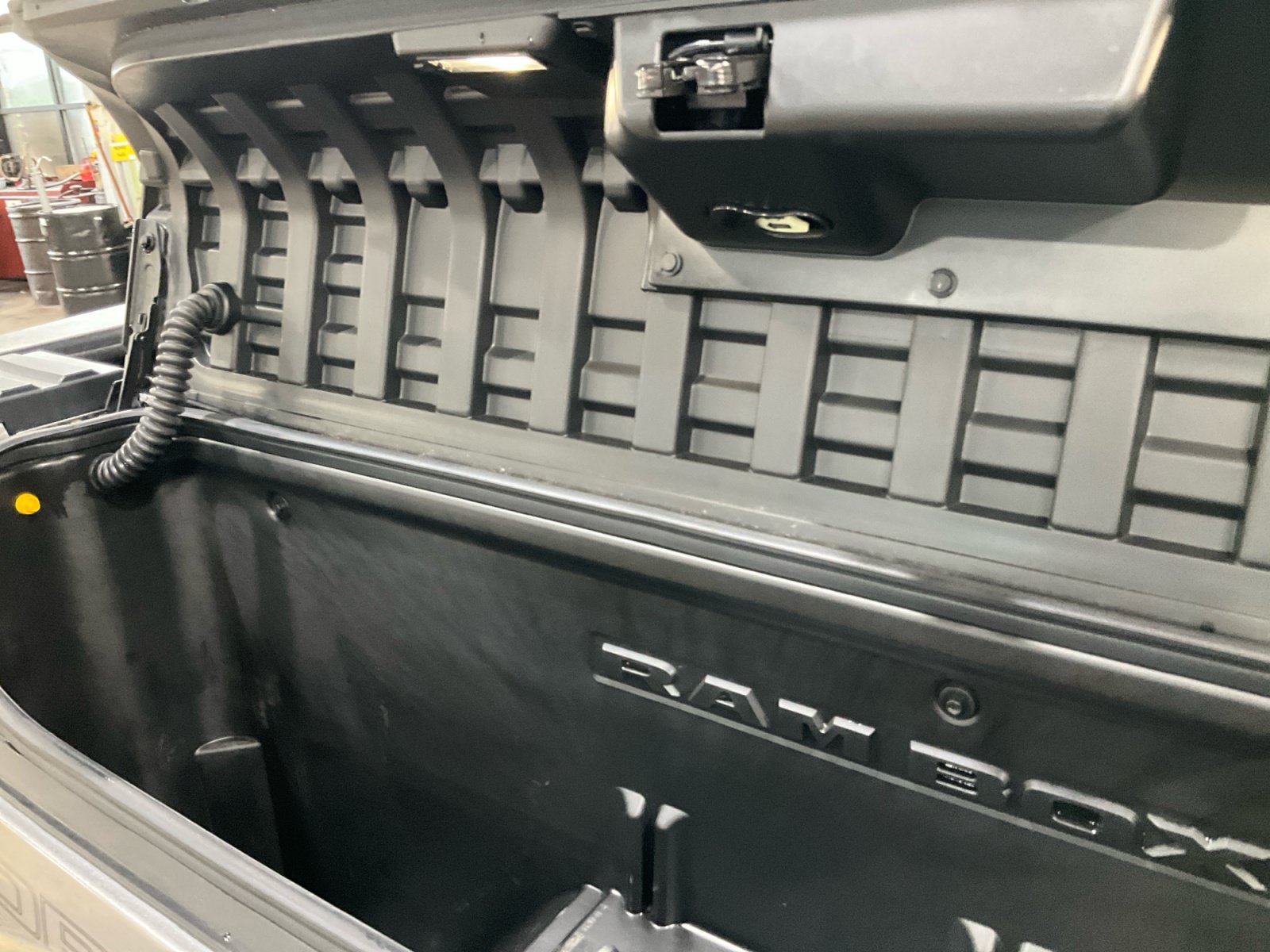 Used 2023 RAM 1500 Laramie AWD/4WD image 26