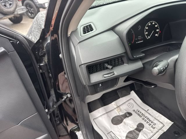 Certified 2025 Honda CR-V EX image 11
