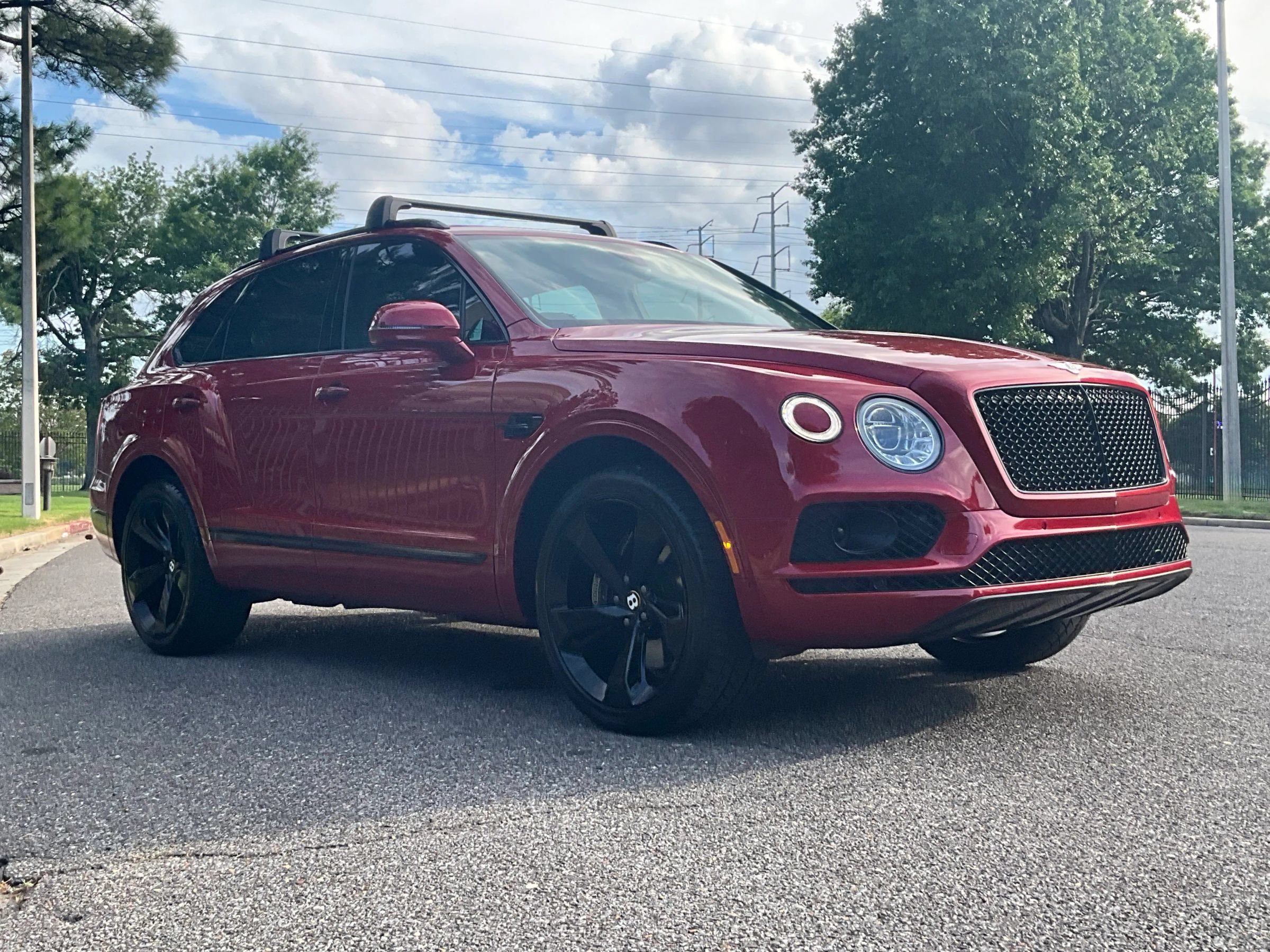 Used 2019 Bentley Bentayga AWD/4WD image 4