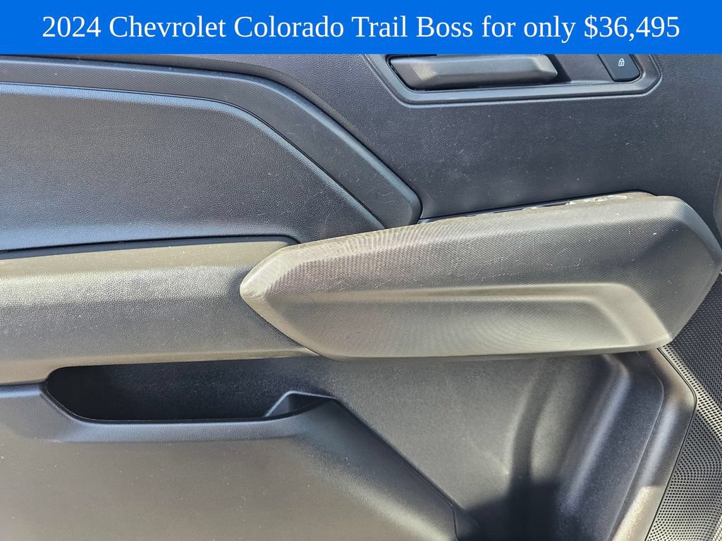 Used 2024 Chevrolet Colorado Trail Boss w/ Advanced Trailering Package AWD/4WD image 20
