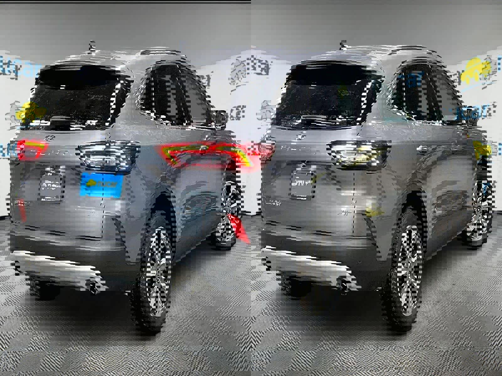 Used 2024 Ford Escape Platinum image 6