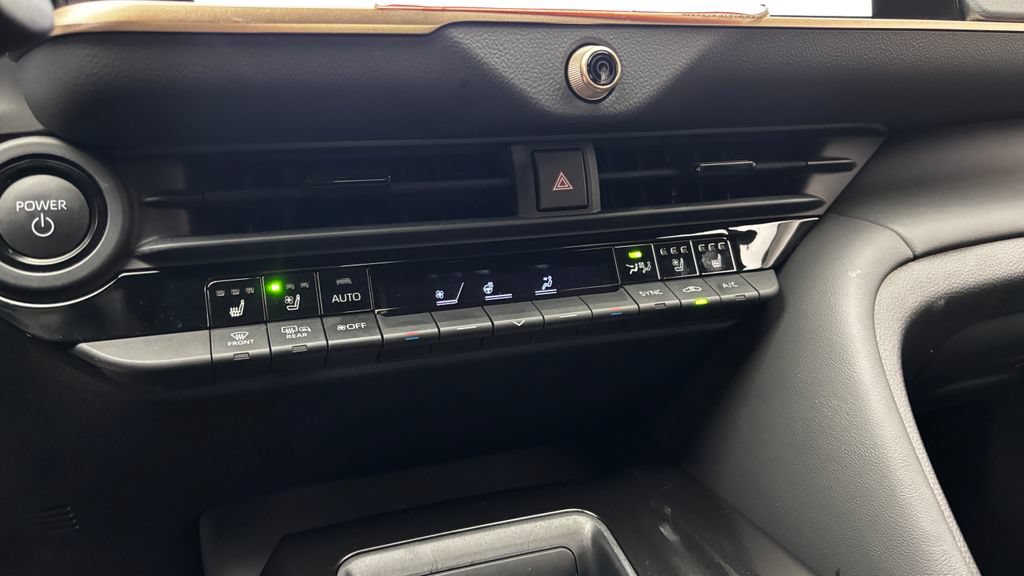 Used 2026 Toyota Crown AWD/4WD image 23