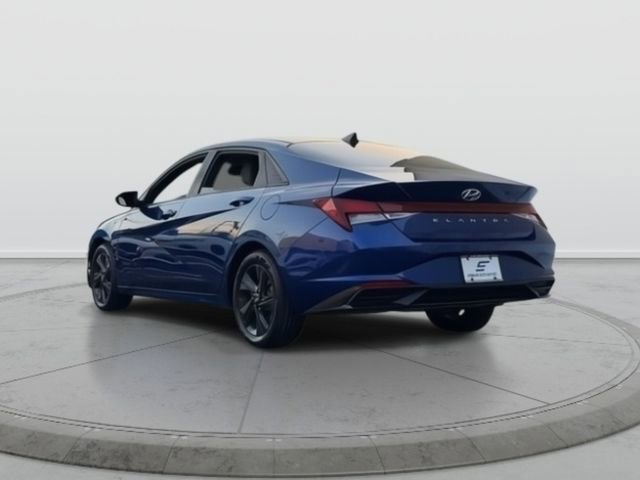 Used 2021 Hyundai Elantra SEL image 5
