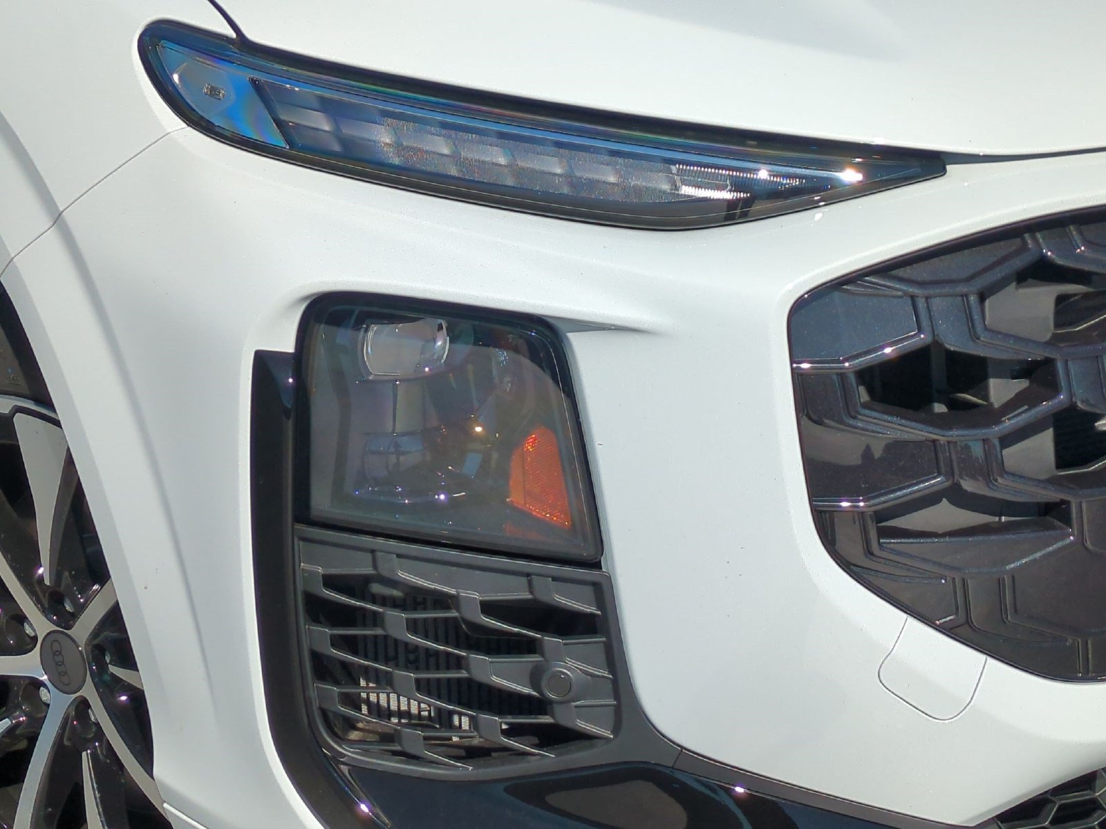 New 2026 Audi Q3 quattro 2.0T AWD/4WD image 14