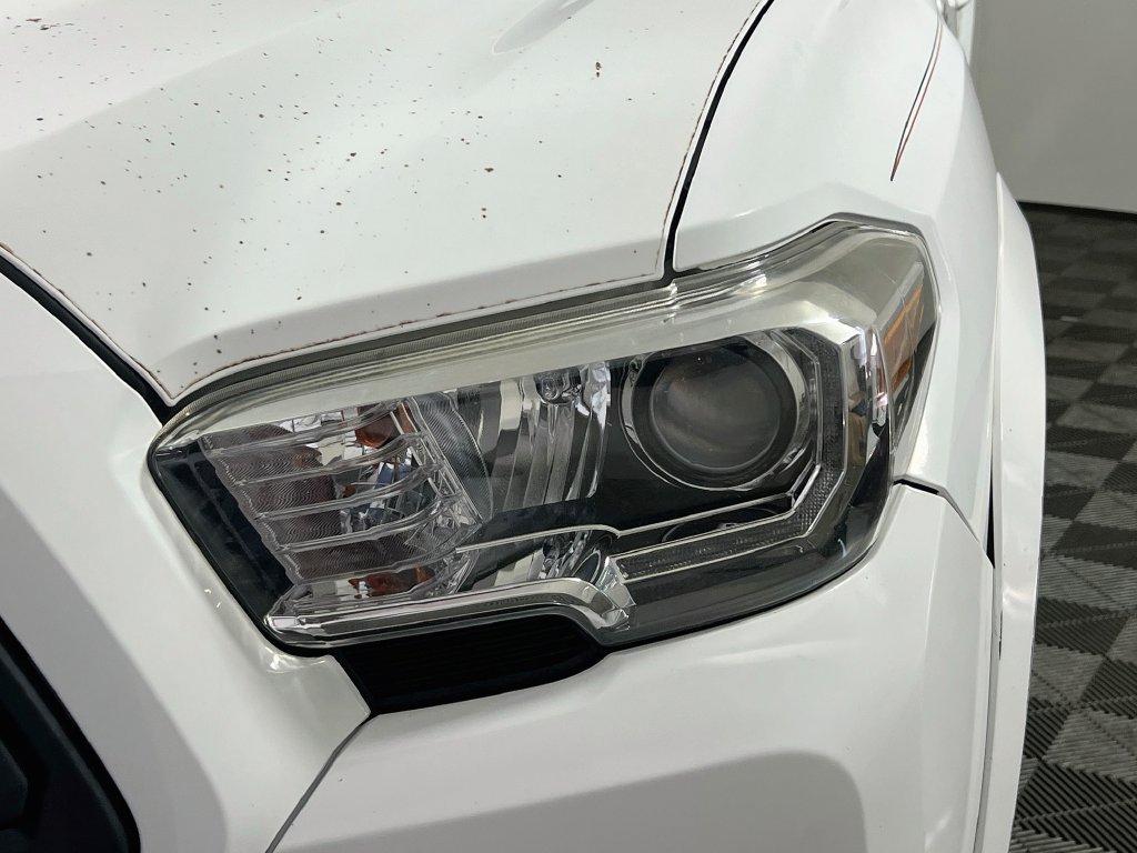 Used 2020 Toyota Tacoma TRD Sport RWD image 9