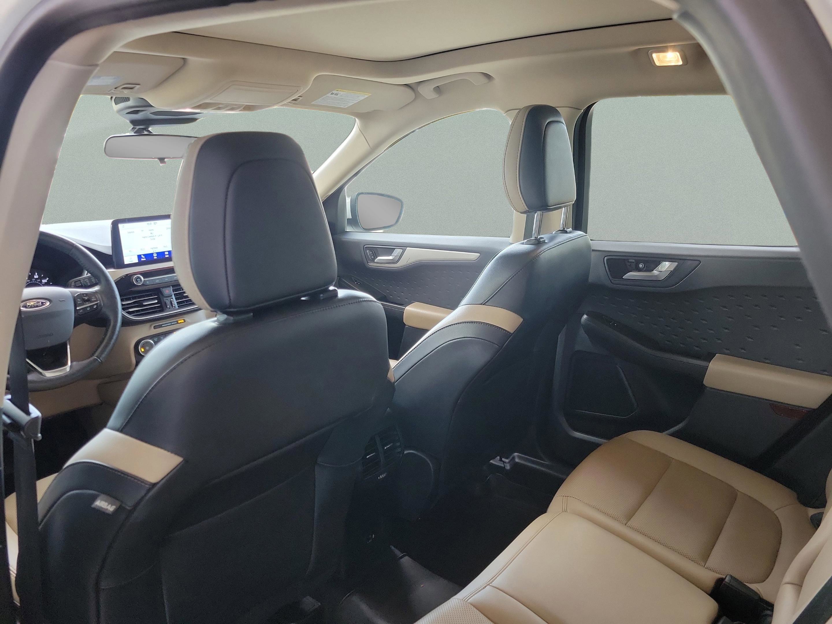 Used 2020 Ford Escape SEL image 11