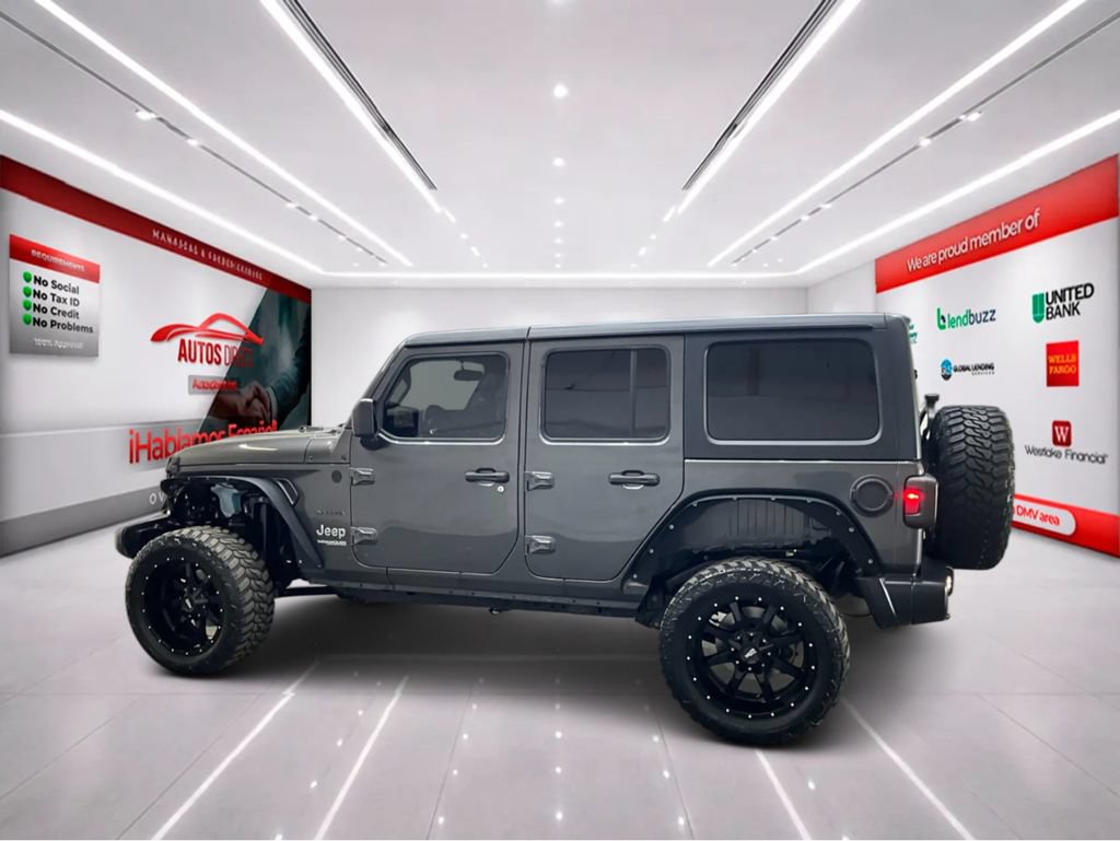 Used 2021 Jeep Wrangler Unlimited Sahara AWD/4WD image 4