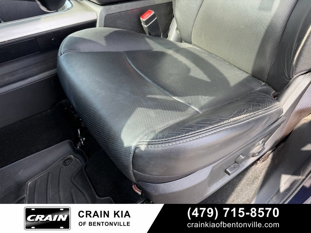 Used 2016 RAM 1500 Laramie w/ Convenience Group AWD/4WD image 23