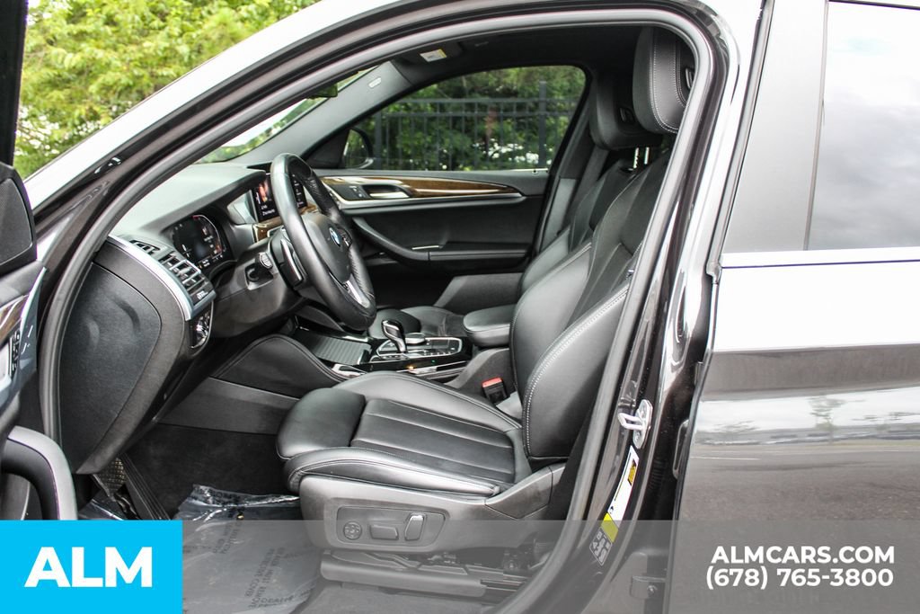Used 2024 BMW X4 xDrive30i w/ Parking Assistance Package AWD/4WD image 15