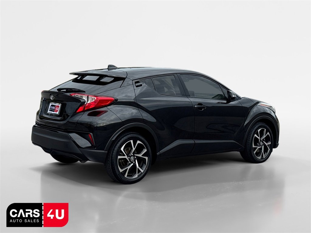 Used 2021 Toyota C-HR XLE image 7