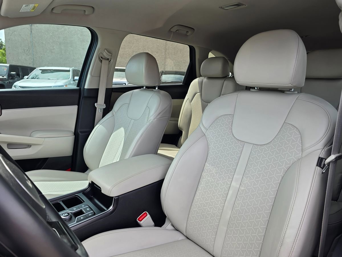 Used 2022 Kia Sorento S FWD image 15