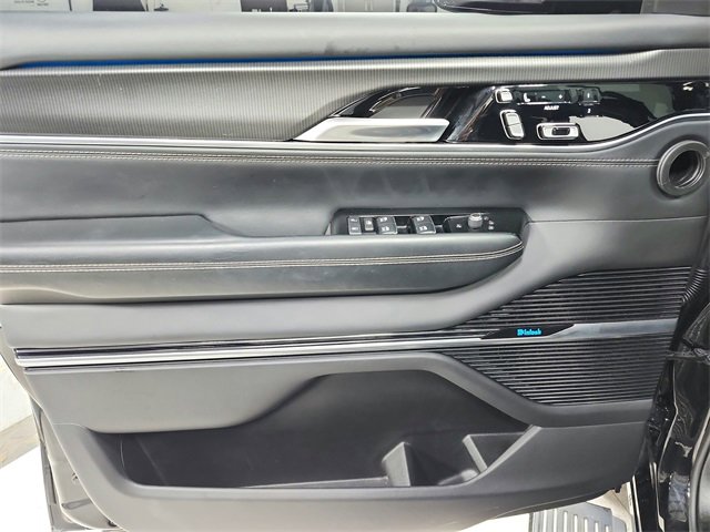 Used 2024 Jeep Grand Wagoneer Series II w/ Quick Order Packagew 28T image 40