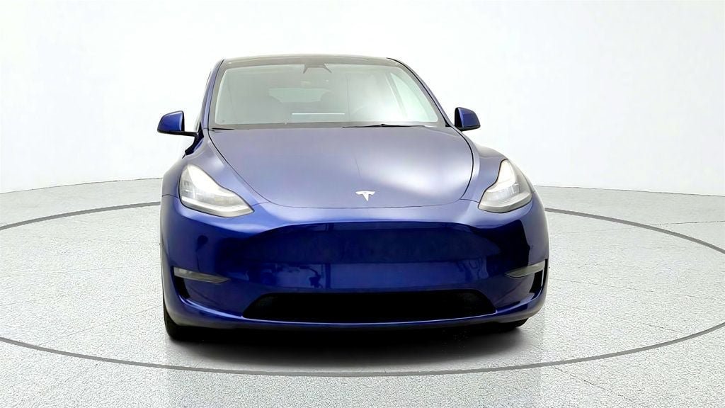 Used 2022 Tesla Model Y Long Range AWD/4WD image 2