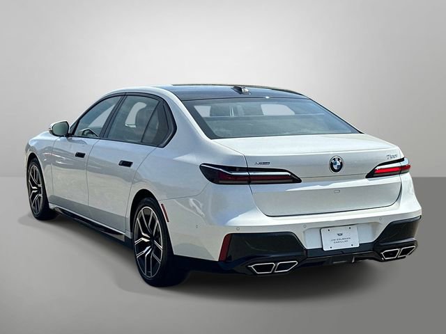 Used 2024 BMW 760i xDrive w/ Premium Package 2 image 27