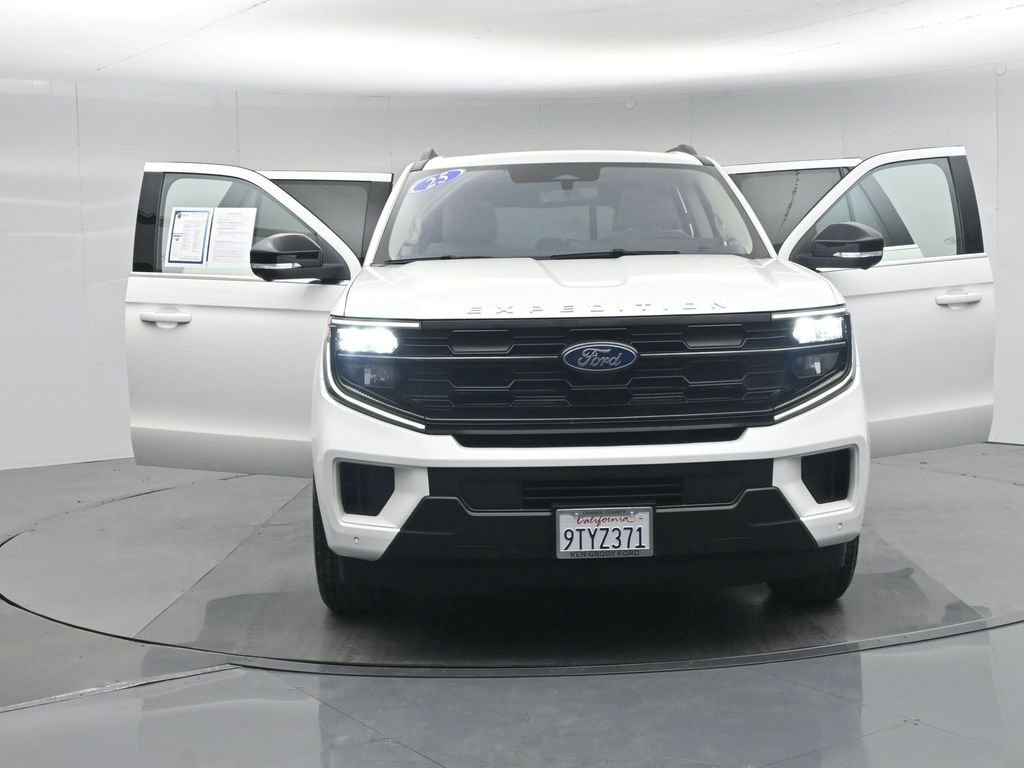 Used 2025 Ford Expedition Max Active image 30