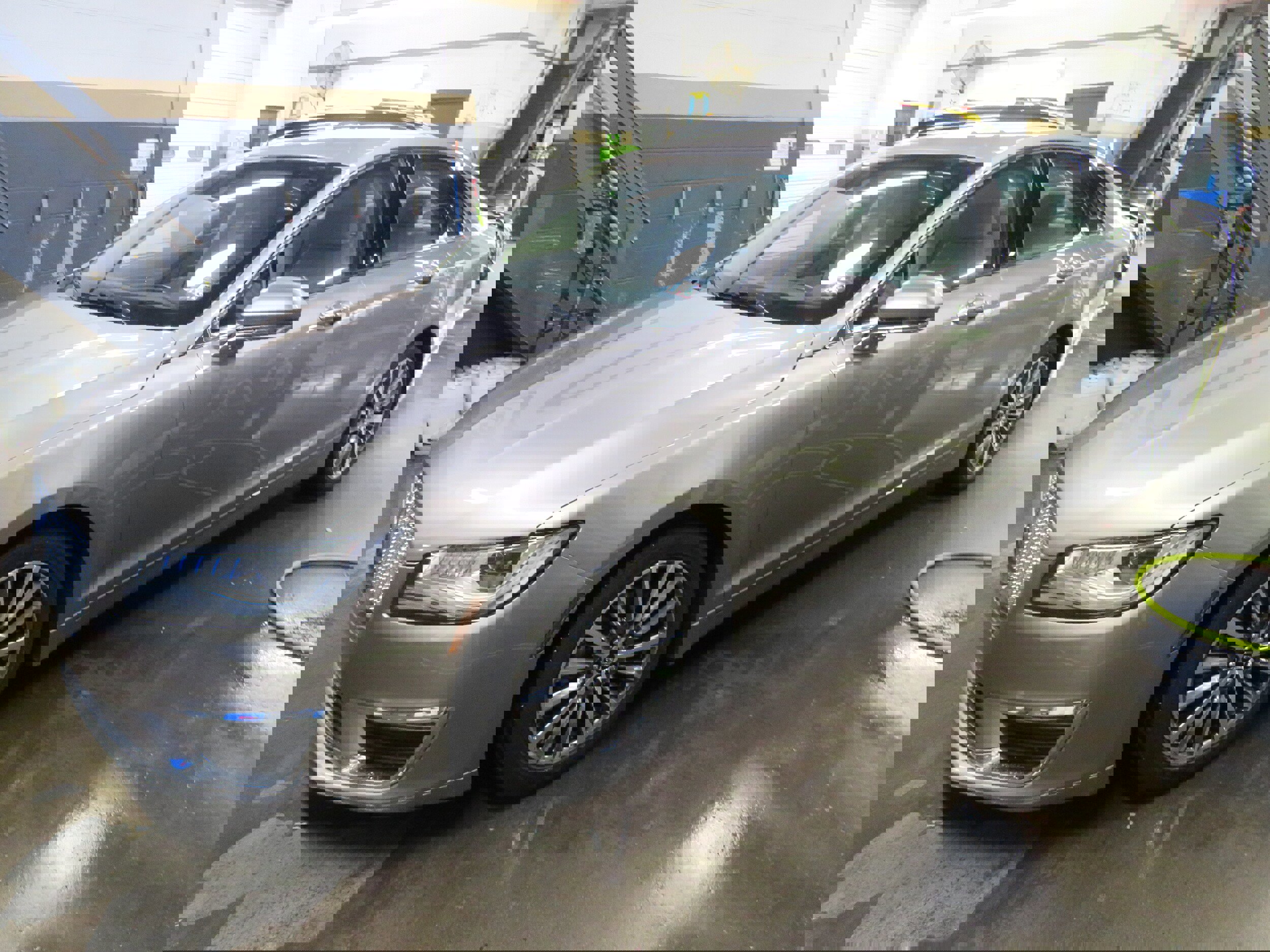 Used 2020 Lincoln MKZ w/ Convenience Package image 3