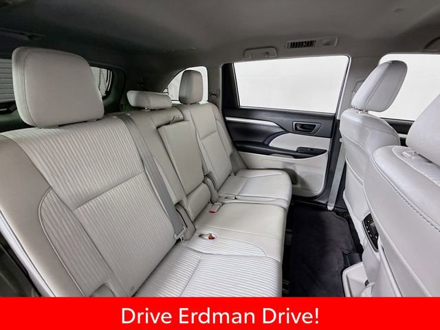 Used 2016 Toyota Highlander Plus image 27