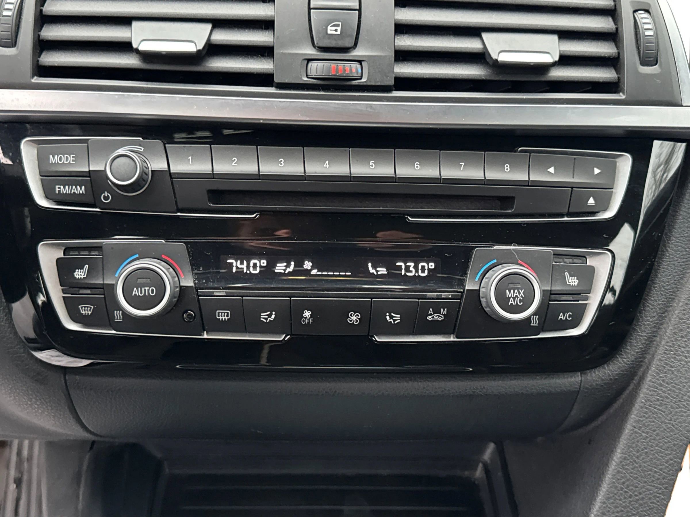 Used 2017 BMW 330i xDrive Sedan AWD/4WD image 28
