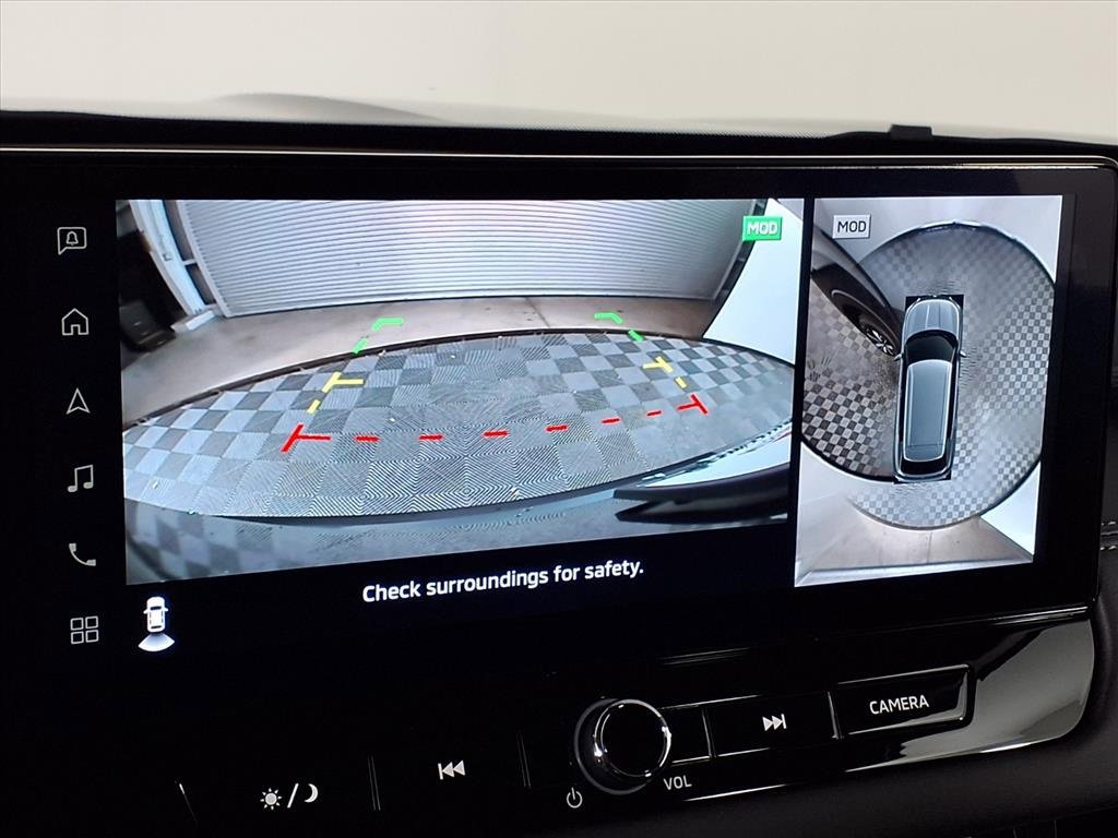 New 2025 Mitsubishi Outlander SE image 16