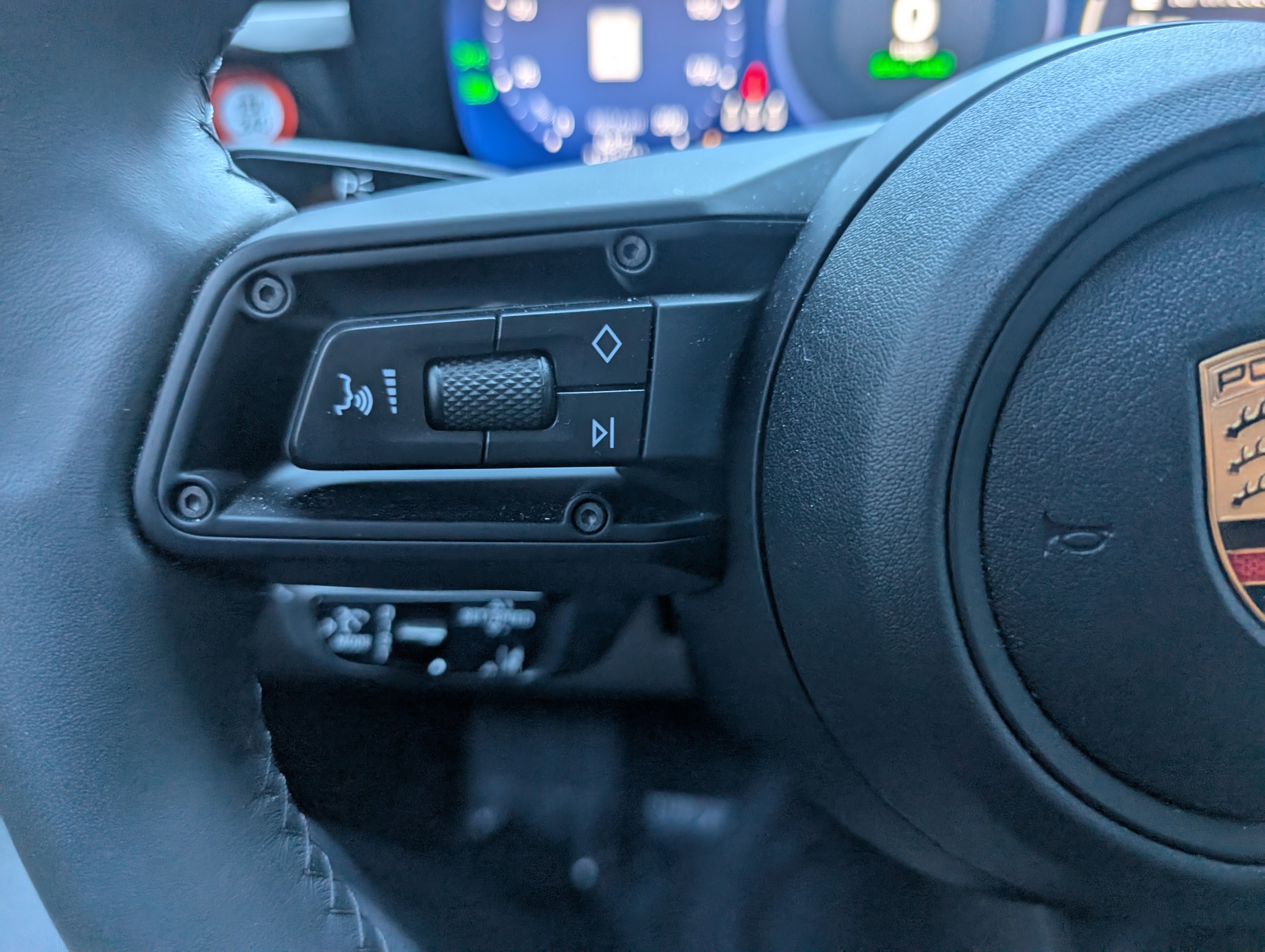 Used 2025 Porsche Macan Electric image 35