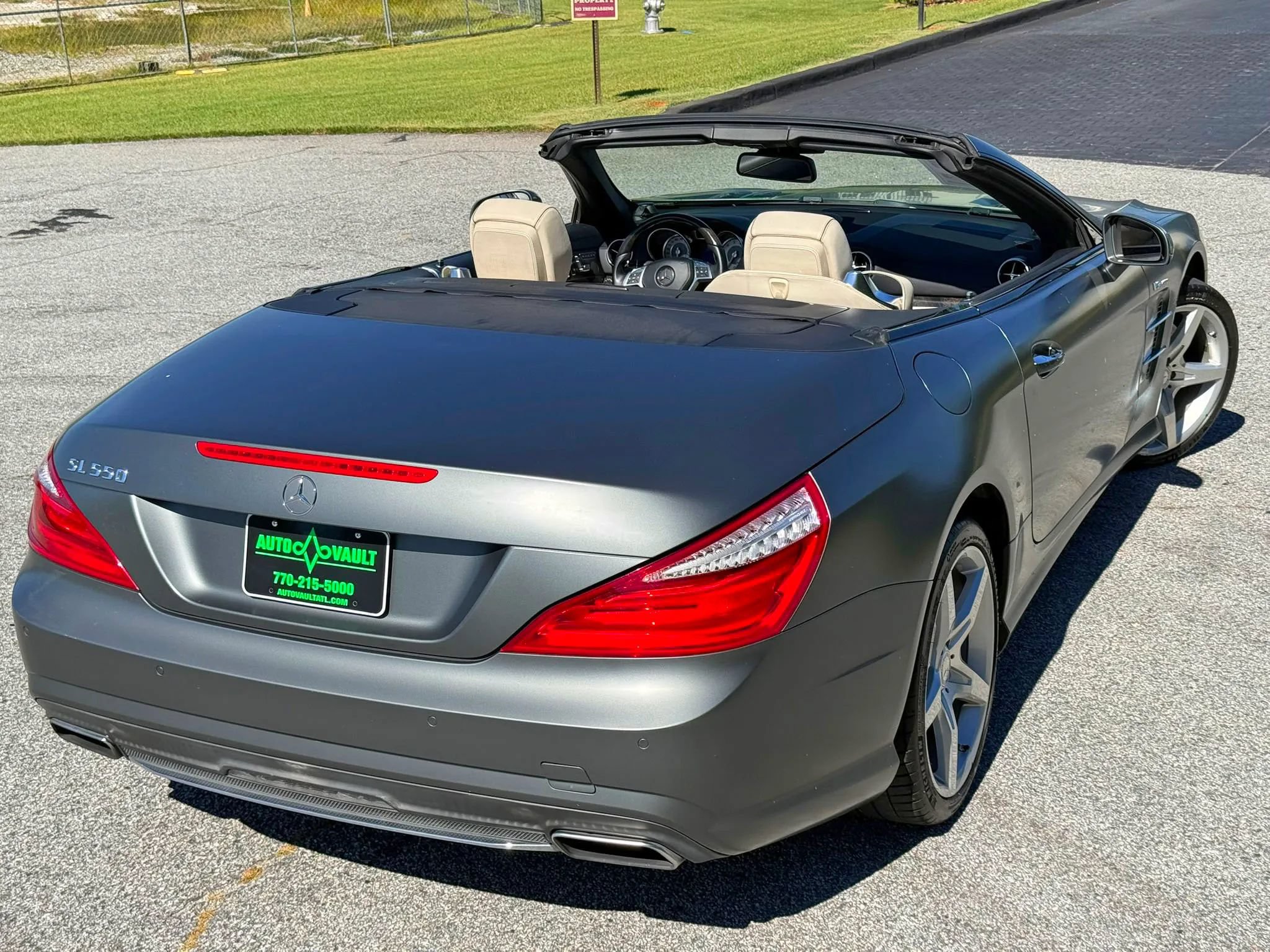 Used 2014 Mercedes-Benz SL 550 w/ Sport Wheel Package image 14