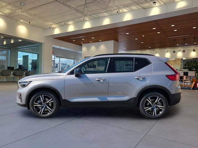New 2026 Volvo XC40 B5 Core w/ Protection Package Premier AWD/4WD image 2