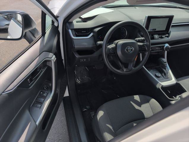 Certified 2025 Toyota RAV4 LE AWD/4WD image 10