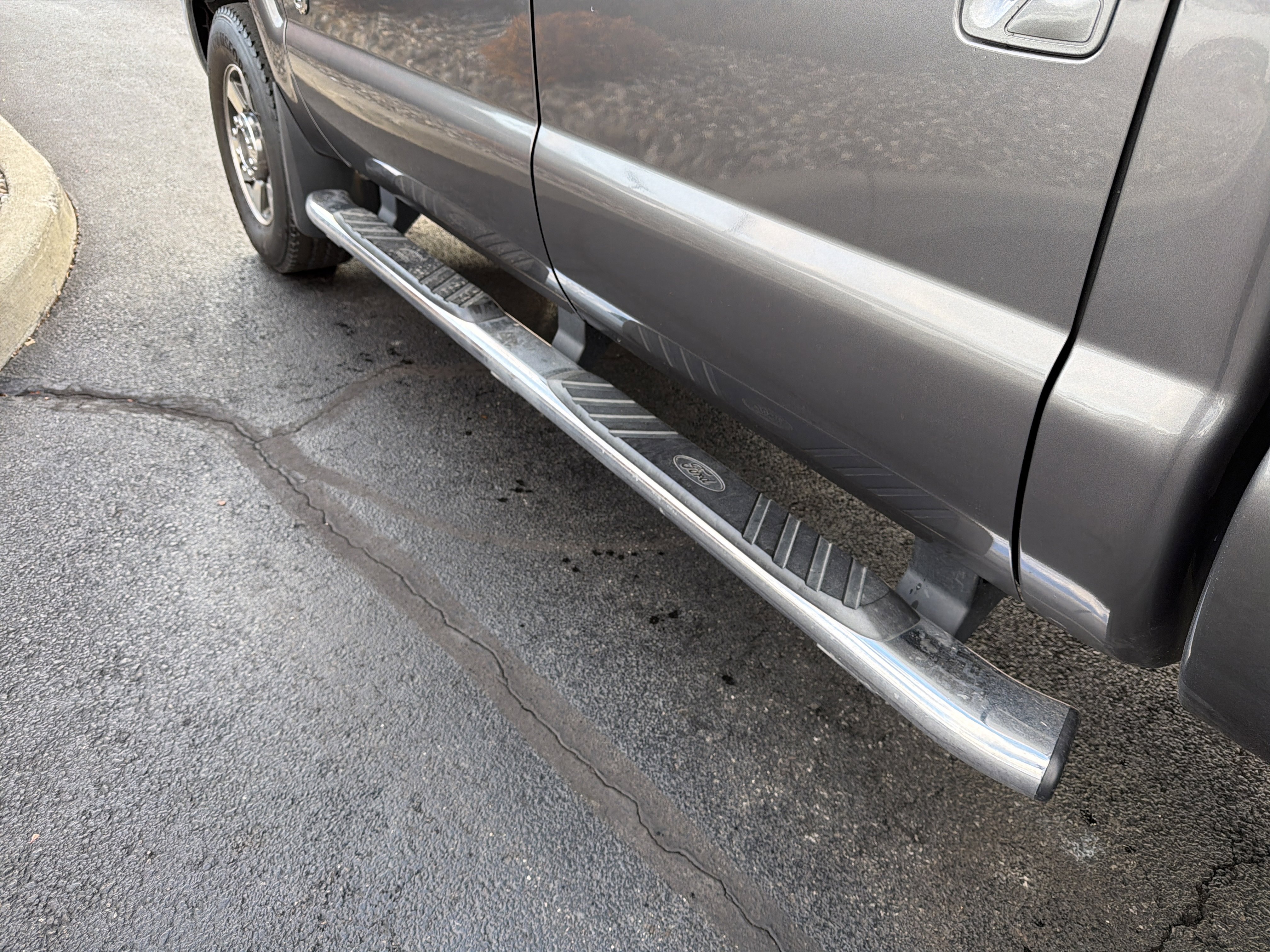 Used 2011 Ford F350 Lariat w/ Lariat Interior Pkg image 27