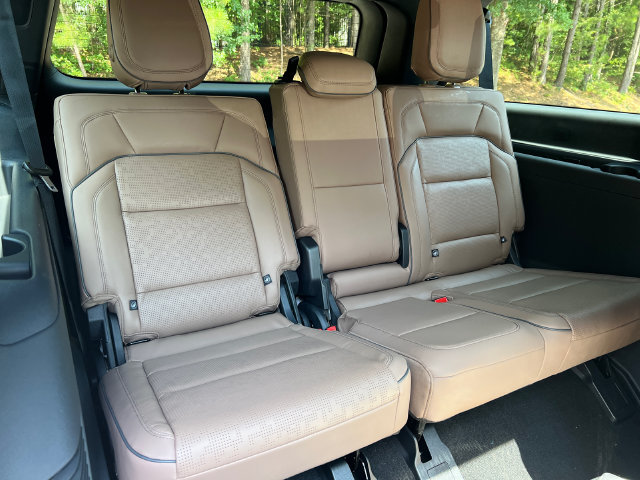 New 2027 Lincoln Navigator L Black Label AWD/4WD image 16