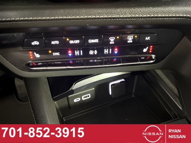 Used 2023 Buick Envision Essence image 23