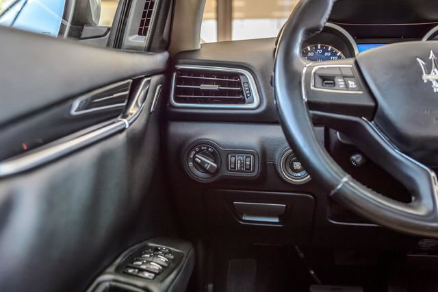 Used 2018 Maserati Ghibli RWD image 29